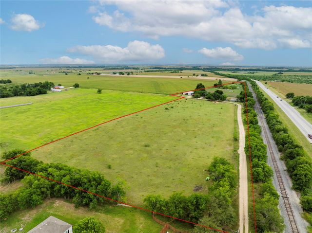 559 Private Road 929 and 501 S. Main St PR, Taylor, TX 76574