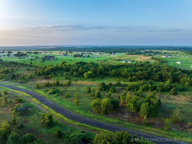 018 W 195th Street S, Mounds, OK 74047