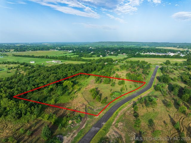 018 W 195th Street S, Mounds, OK 74047