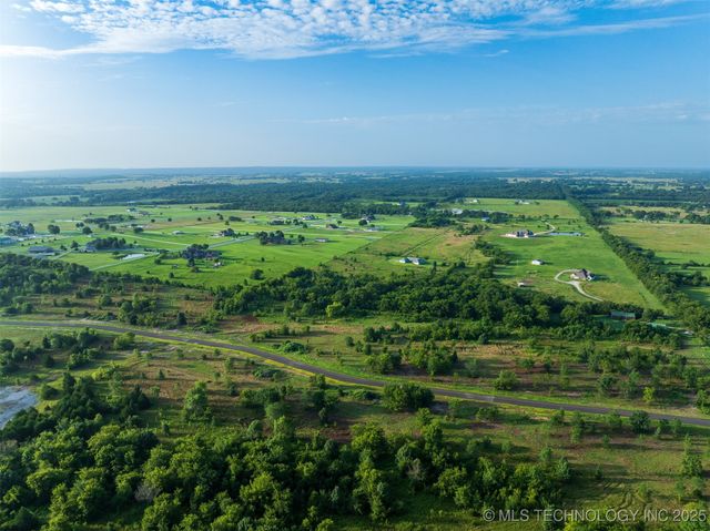 018 W 195th Street S, Mounds, OK 74047