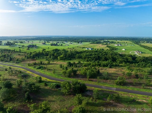 018 W 195th Street S, Mounds, OK 74047