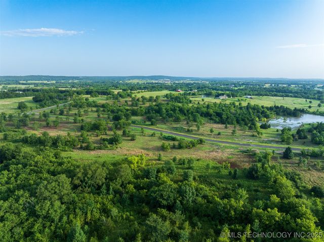 018 W 195th Street S, Mounds, OK 74047