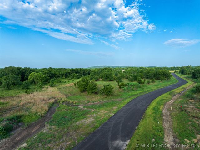 018 W 195th Street S, Mounds, OK 74047