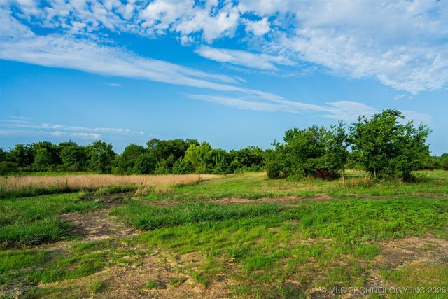 018 W 195th Street S, Mounds, OK 74047