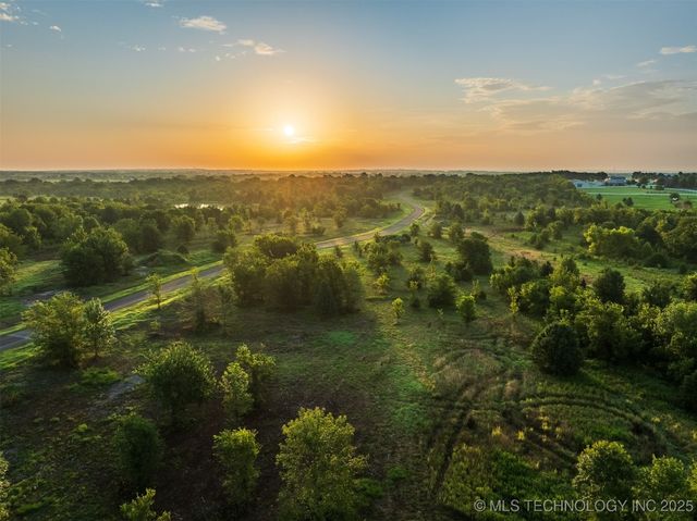 018 W 195th Street S, Mounds, OK 74047