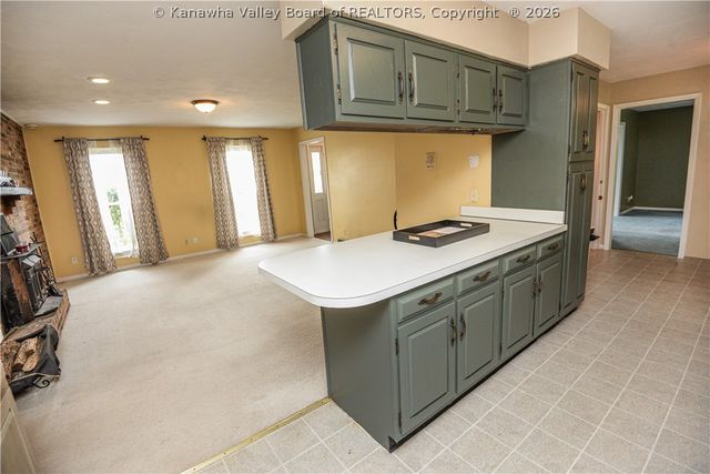 2102 Woodhill Place, St Albans, WV 25177