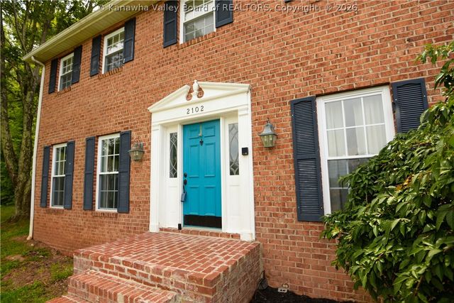 2102 Woodhill Place, St Albans, WV 25177