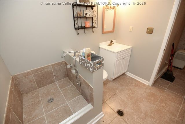 2102 Woodhill Place, St Albans, WV 25177
