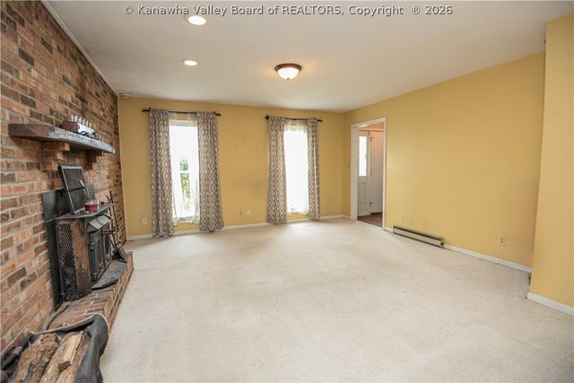 2102 Woodhill Place, St Albans, WV 25177