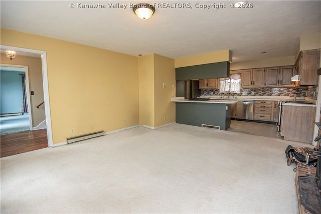 2102 Woodhill Place, St Albans, WV 25177