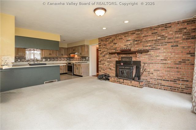 2102 Woodhill Place, St Albans, WV 25177