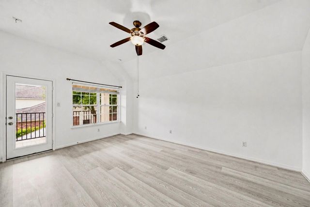 18431 W Laura Shore Drive, Cypress, TX 77433