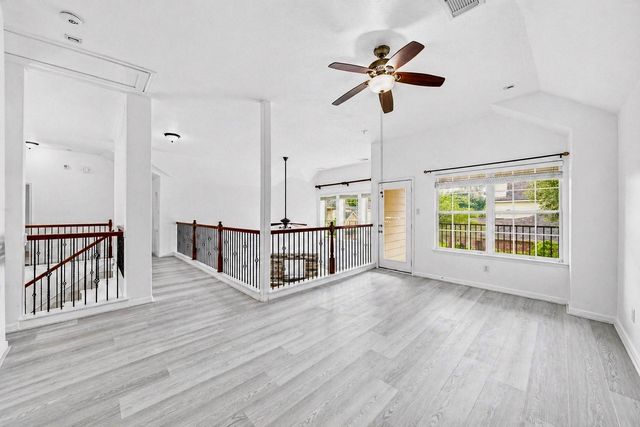 18431 W Laura Shore Drive, Cypress, TX 77433