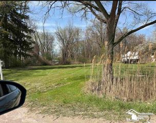 30938 Ecorse Road, Romulus, MI 48174