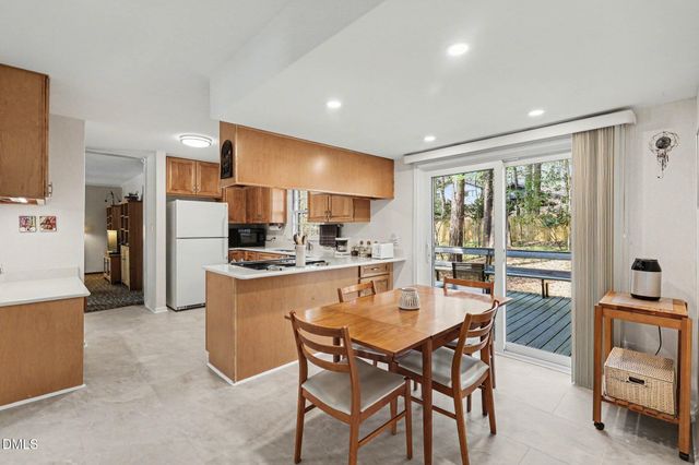 806 Churchill Drive, Chapel Hill, NC 27517