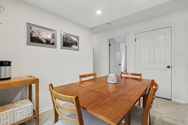 806 Churchill Drive, Chapel Hill, NC 27517