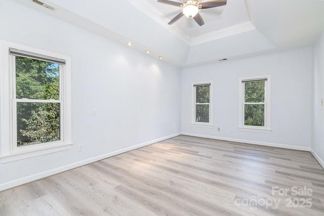 5238 Downing Creek Drive, Charlotte, NC 28269