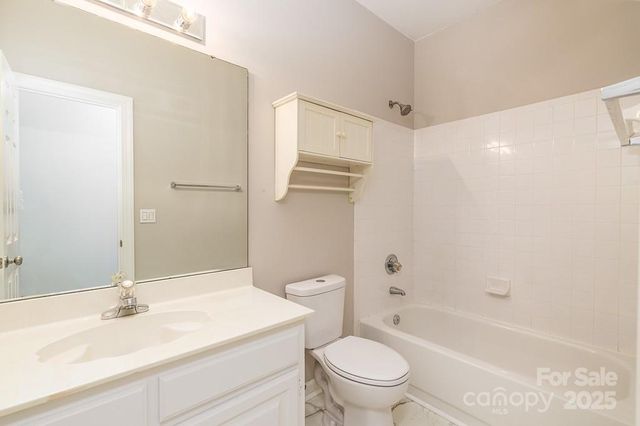5238 Downing Creek Drive, Charlotte, NC 28269