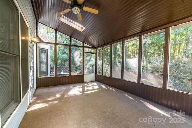 5238 Downing Creek Drive, Charlotte, NC 28269