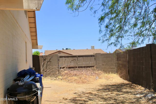 3491 W Desert Hills Drive, Phoenix, AZ 85029