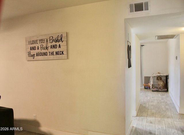 3491 W Desert Hills Drive, Phoenix, AZ 85029