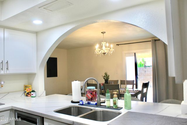 3491 W Desert Hills Drive, Phoenix, AZ 85029
