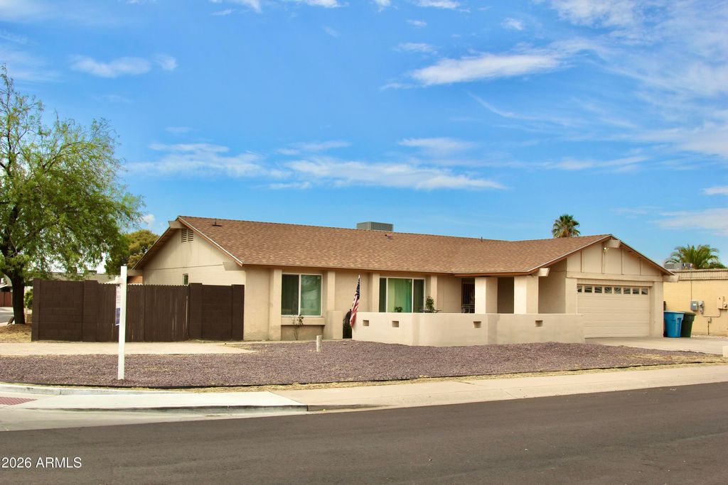 3941 W DESERT HILLS Drive, Phoenix, AZ 85029 — photo 2