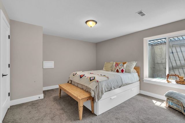 7260 E Pheasant Ridge St, Bel Aire, KS 67226