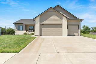 7260 E Pheasant Ridge St, Bel Aire, KS 67226