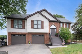516 Pendley Road SE, Calhoun, GA 30701