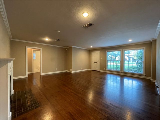 3538 Westcliff Road S, Fort Worth, TX 76109