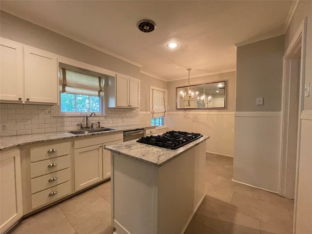 3538 Westcliff Road S, Fort Worth, TX 76109