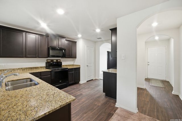 3323 Begonia Bnd, San Antonio, TX 78222