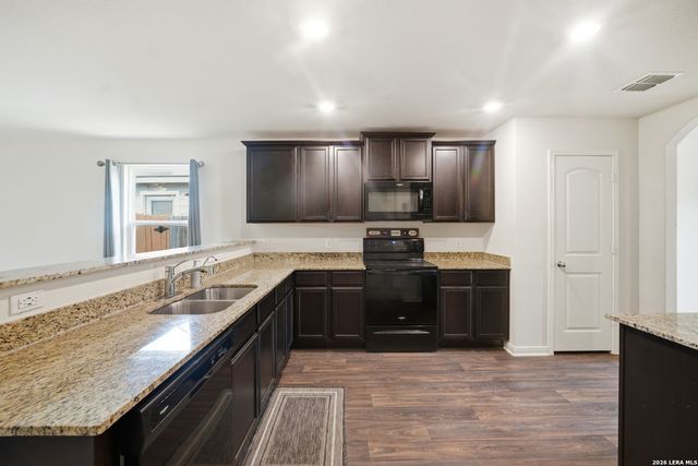 3323 Begonia Bnd, San Antonio, TX 78222