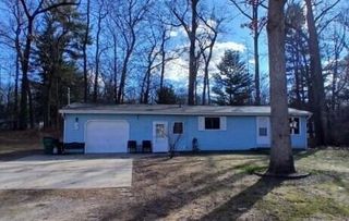 6110 O'Neil Street, Twin Lake, MI 49457