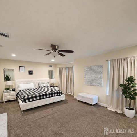 57 Ray Street, Franklin, NJ 08873