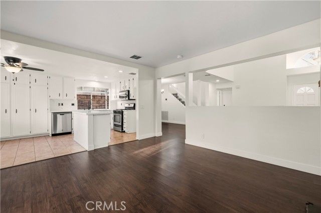 19717 Azure Field, Newhall (santa Clarita), CA 91321