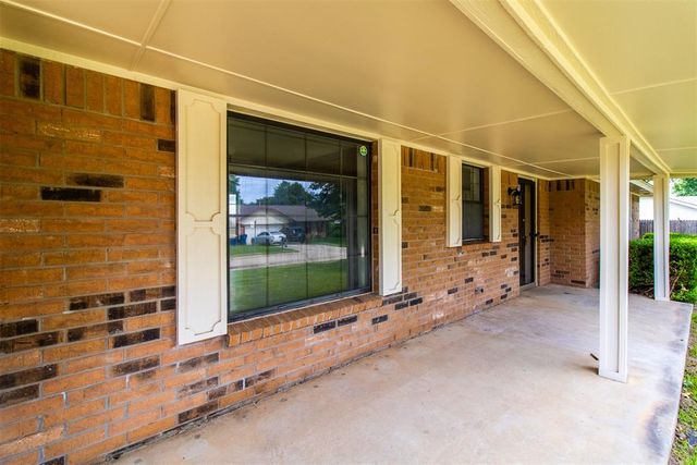 740 Buckwood Drive, Choctaw, OK 73020