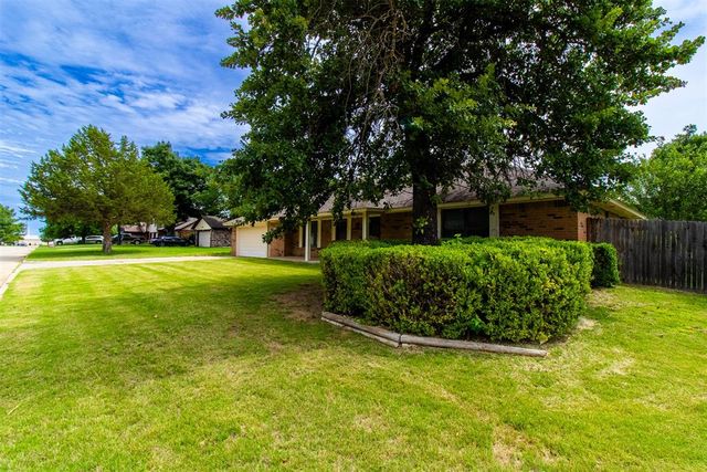 740 Buckwood Drive, Choctaw, OK 73020