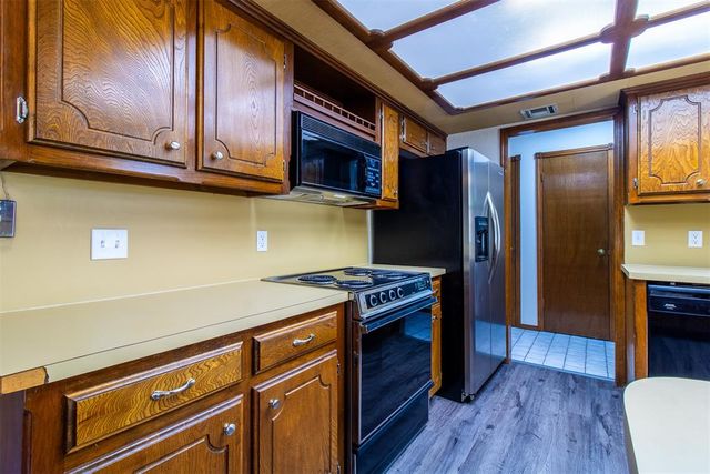 740 Buckwood Drive, Choctaw, OK 73020