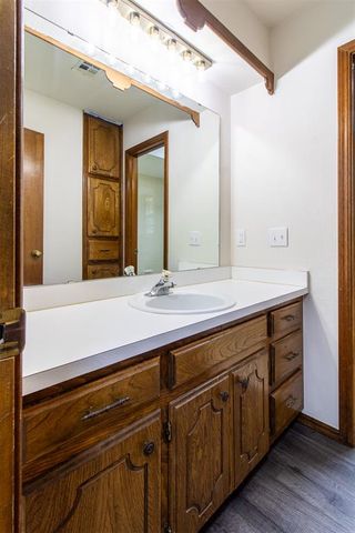 740 Buckwood Drive, Choctaw, OK 73020