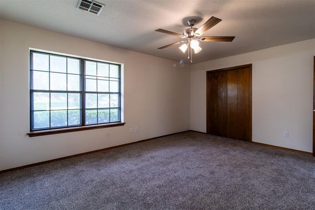 740 Buckwood Drive, Choctaw, OK 73020