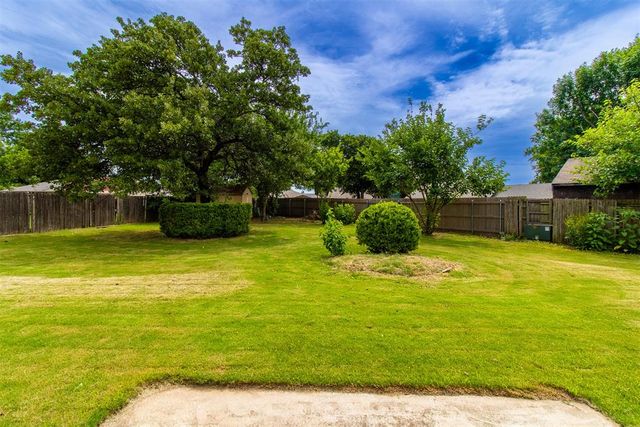 740 Buckwood Drive, Choctaw, OK 73020