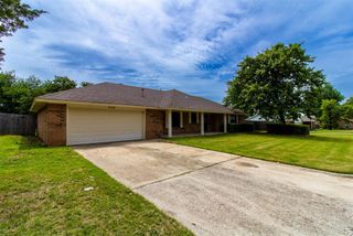 740 Buckwood Drive, Choctaw, OK 73020