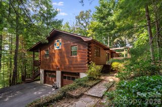 423 Rambling Drive, Hendersonville, NC 28739