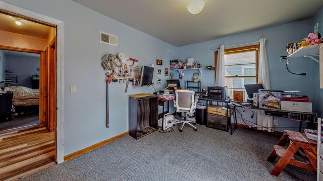 1227 E Memorial Drive, Janesville, WI 53545