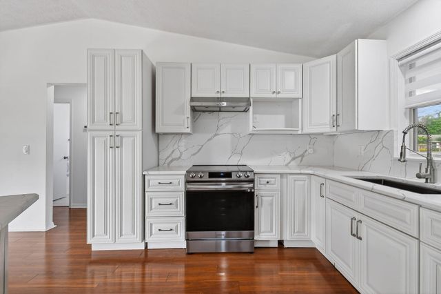 1757 SW Ocean Cove Avenue, Port St. Lucie, Port St Lucie, FL 34953