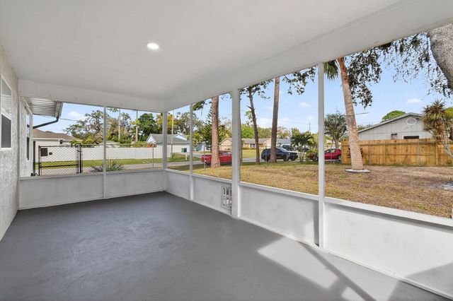 1757 SW Ocean Cove Avenue, Port St. Lucie, Port St Lucie, FL 34953