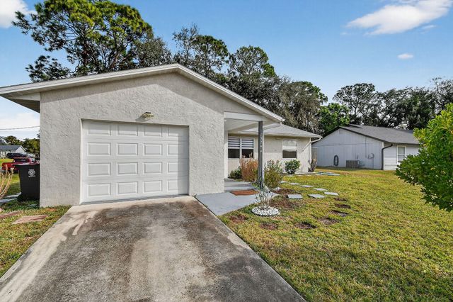 1757 SW Ocean Cove Avenue, Port St. Lucie, Port St Lucie, FL 34953