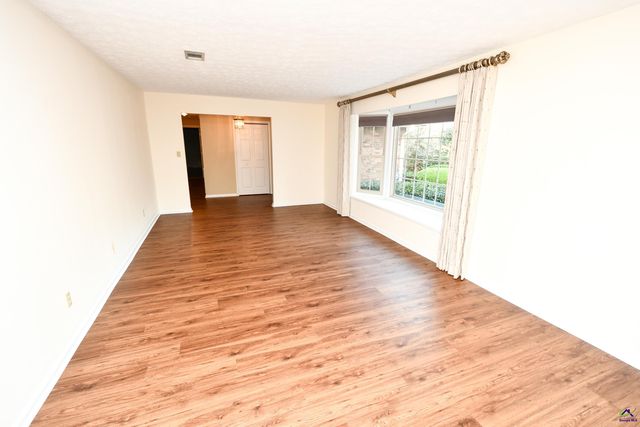 209 Lake Front Drive, Warner Robins, GA 31088